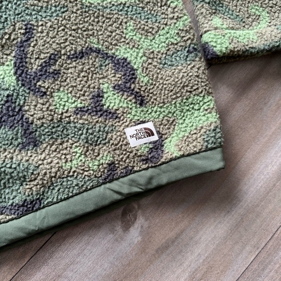 The North Face Men’s Fleece Pullover Camouflage Sweater Size XXL - Picture 7 of 9